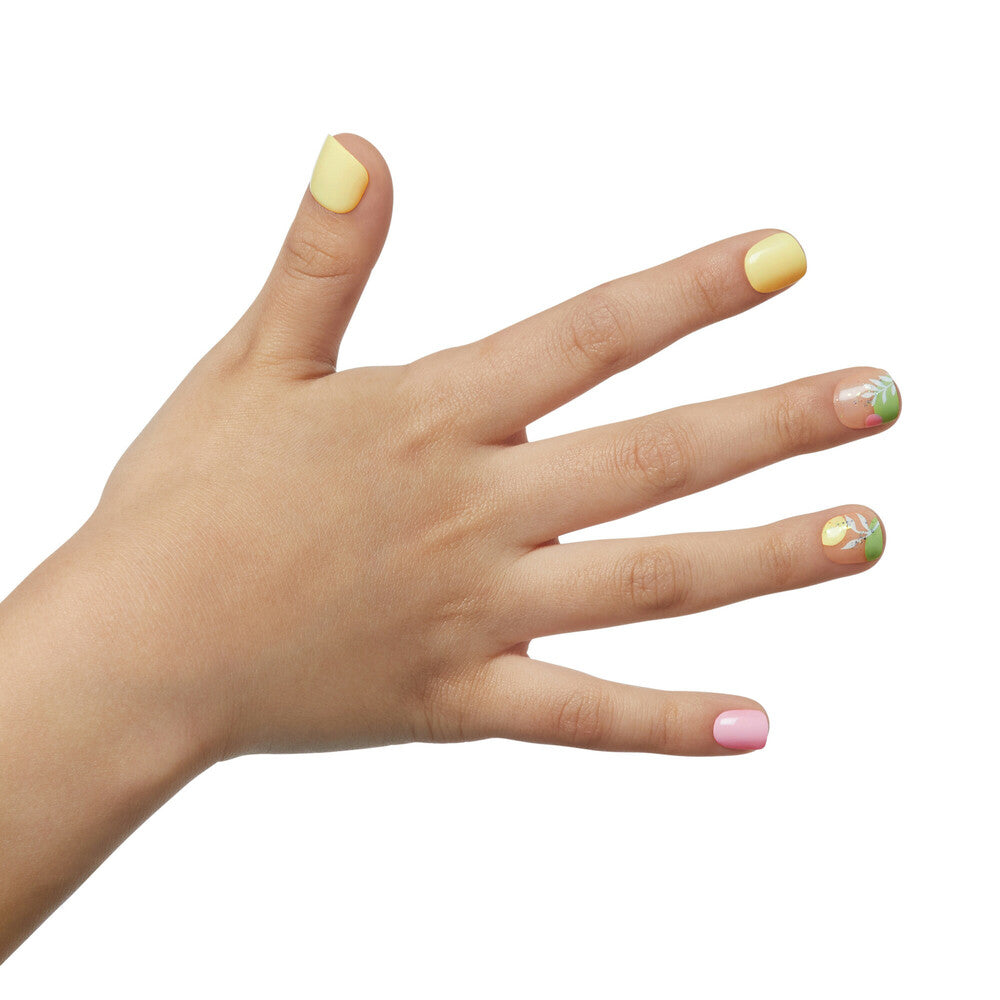 KISS imPRESS MINI Press-On Nails for Kids – Cute Flower Design, shown on bare hand.