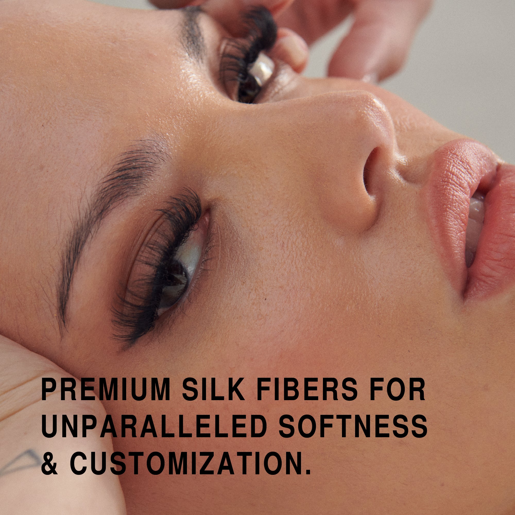 displayall_image_005  "VLuxe Extended Core Luxe Faux Mink Lash Clusters product view."